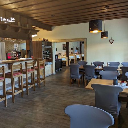 Brome Hotel-Restaurant Hubertus מראה חיצוני תמונה